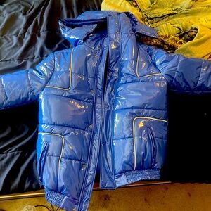 Size medium text me for offer lowest offer 200